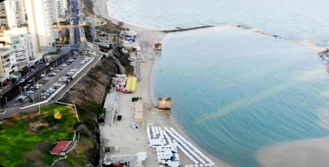 Beachfront Studio Apartment Bat Yam 412 エクステリア 写真