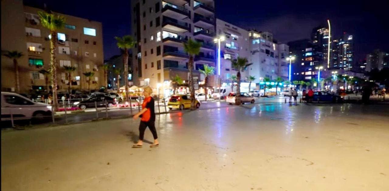 Beachfront Studio Apartment Bat Yam 412 エクステリア 写真