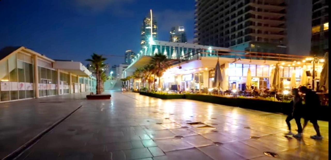 Beachfront Studio Apartment Bat Yam 412 エクステリア 写真