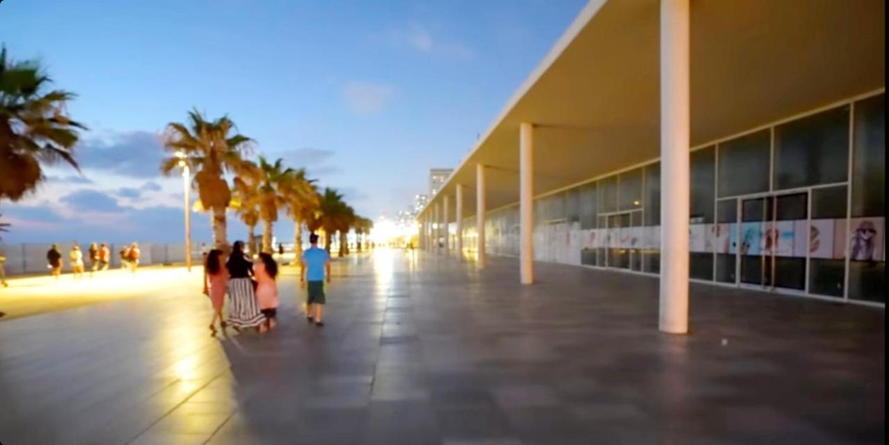 Beachfront Studio Apartment Bat Yam 412 エクステリア 写真