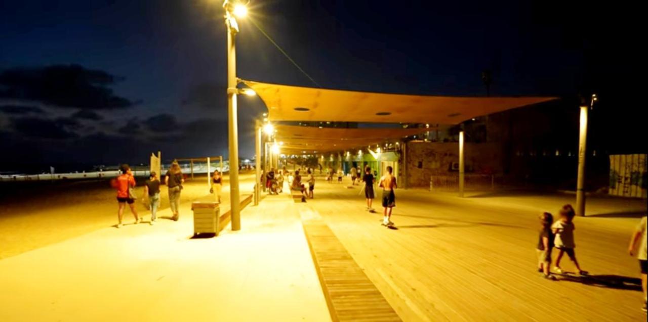 Beachfront Studio Apartment Bat Yam 412 エクステリア 写真