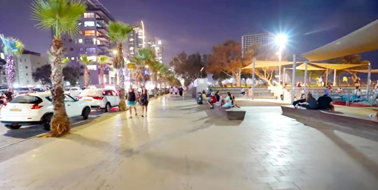 Beachfront Studio Apartment Bat Yam 412 エクステリア 写真