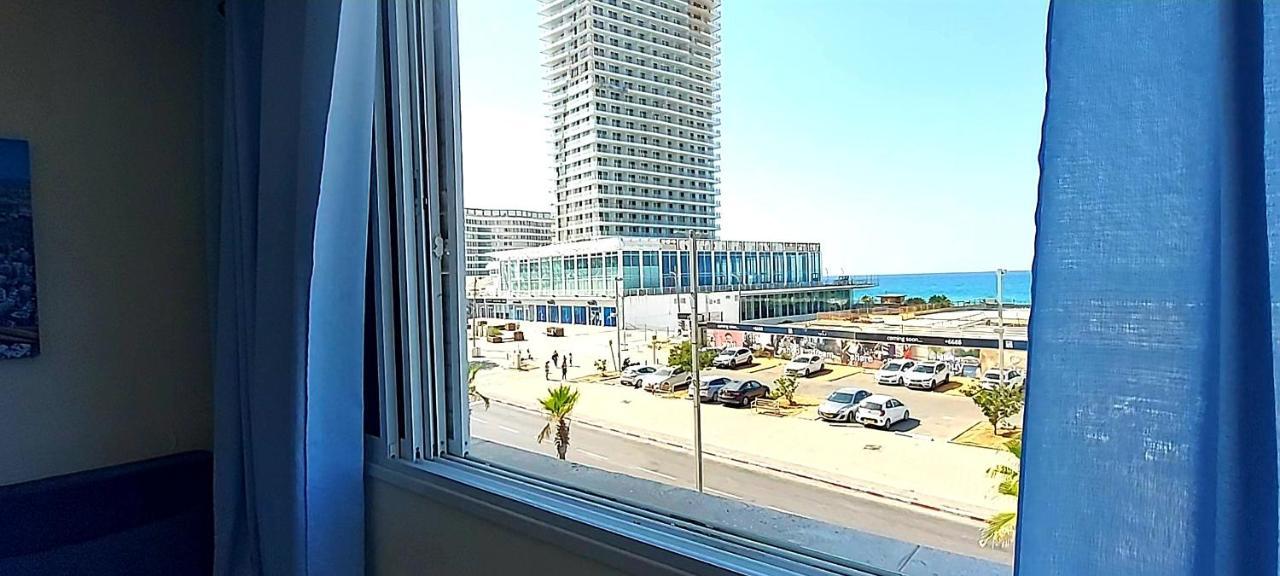 Beachfront Studio Apartment Bat Yam 412 エクステリア 写真